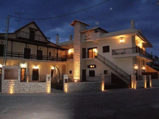 Giogarakis Suites Eleonas Exterior photo